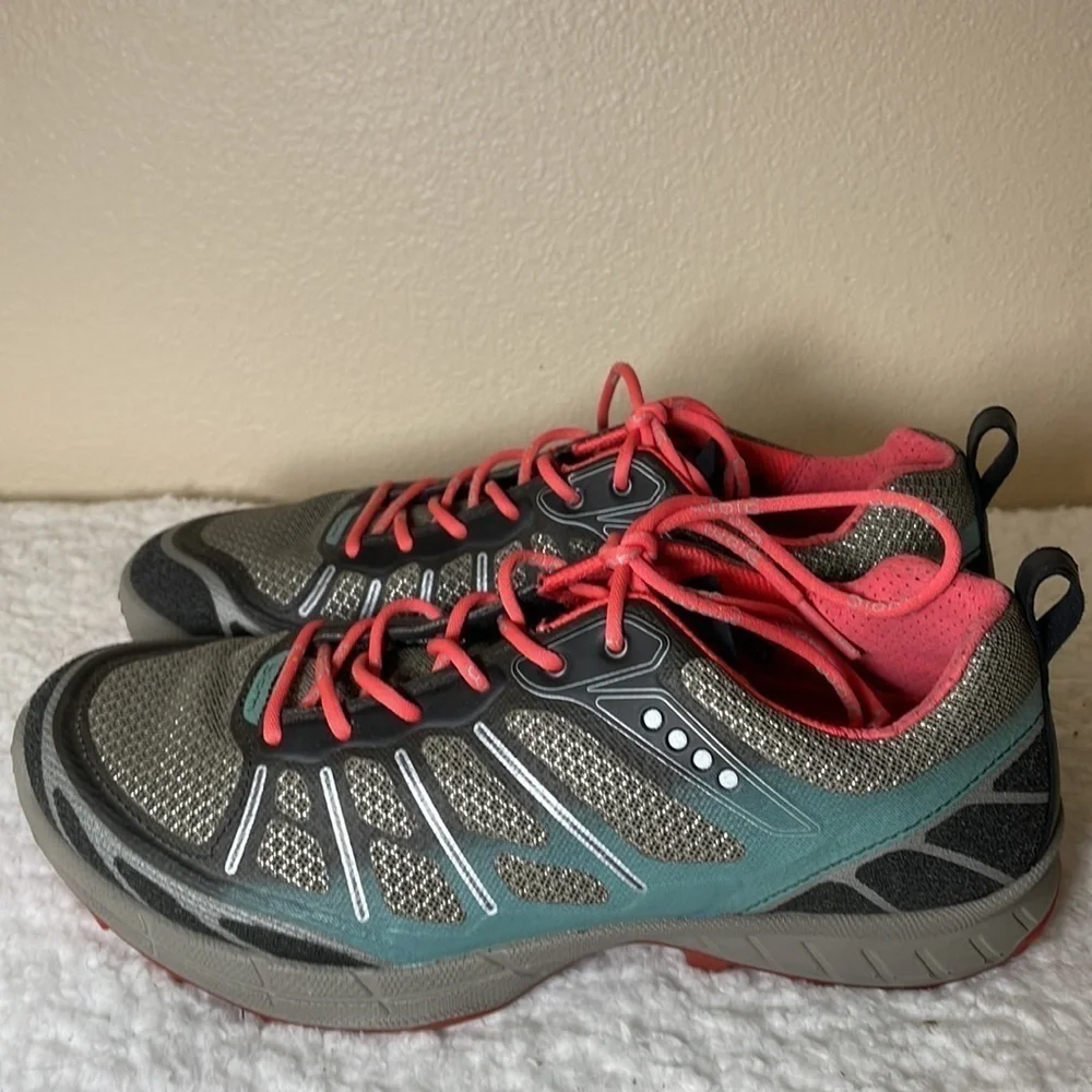 Ecco Biom Sneakers Size 37